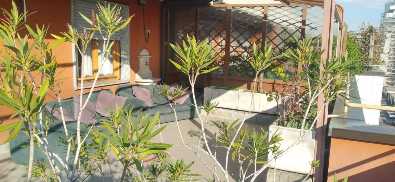 ميلان Meraviglioso Super Attico Con Terrazza المظهر الخارجي الصورة